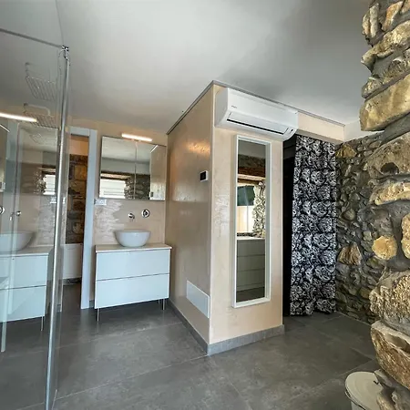 Iseolakerental - Dove Il Brilla Apartment *
